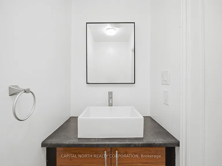 63 Elizabeth St — Photo 18