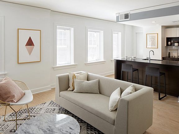 2nd image of 3560 Broadway Blvd APT 704