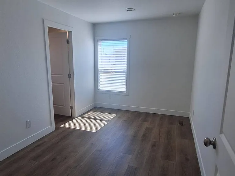 4388 E Lake Mead Blvd #16 — Photo 10