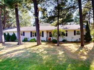 503 W 2nd St, Elk Rapids, MI