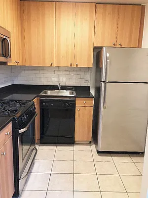 Rented by HOME RESIDENTIAL LLC | media 3