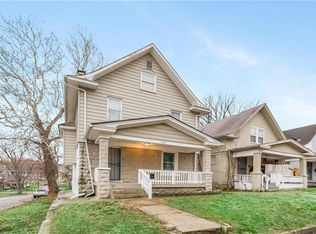 1601 Elmwood Ave, Kansas City, MO 64127