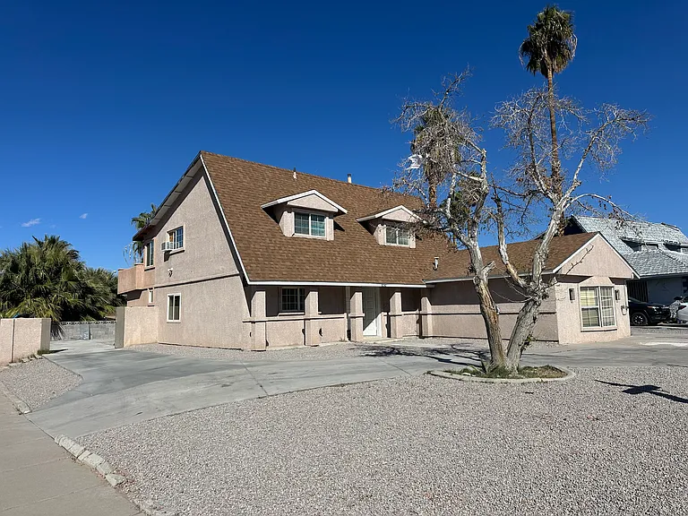 3030 Plaza St #1 — Photo 20