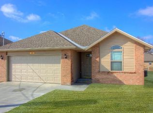 843 S Miller Ave, Springfield, MO 65802