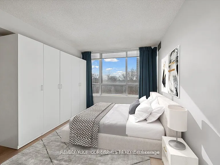 225 Bamburgh Cir #511 — Photo 15