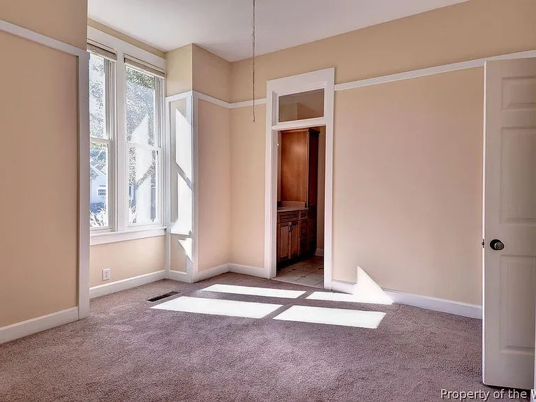 323 Littletown Quarter — Photo 18