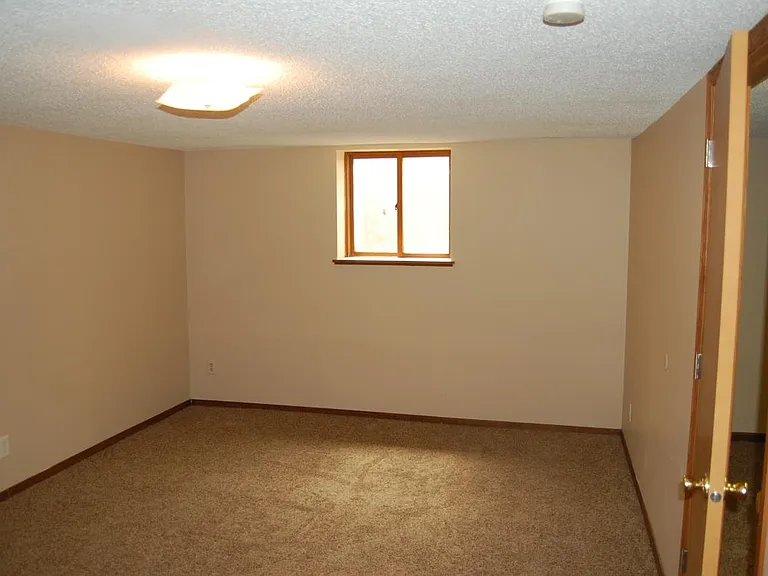 Fourth bedroom 22'x11'
