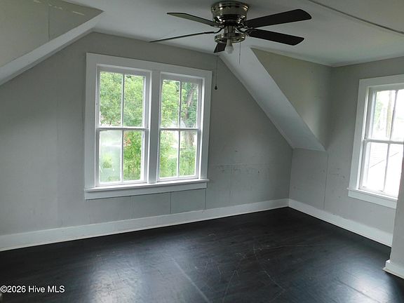4th image of 510 Ray Street