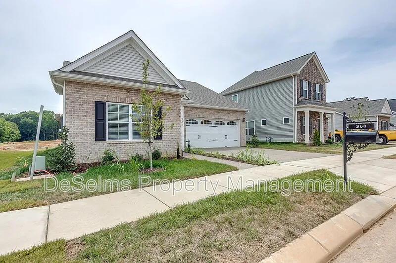 3 bed, 2.5 bath, 1753 sqft, $2,150 — Photo 3