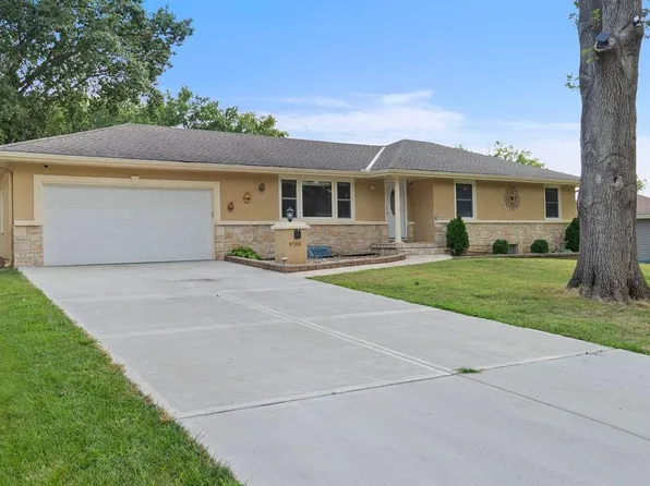 9705 E 82nd St, Raytown, MO 64138