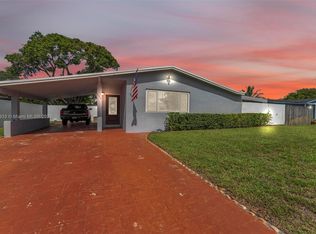 330 N 65th Ter, Hollywood, FL 33024