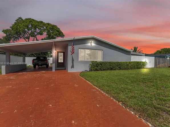 330 N 65th Ter, Hollywood, FL 33024