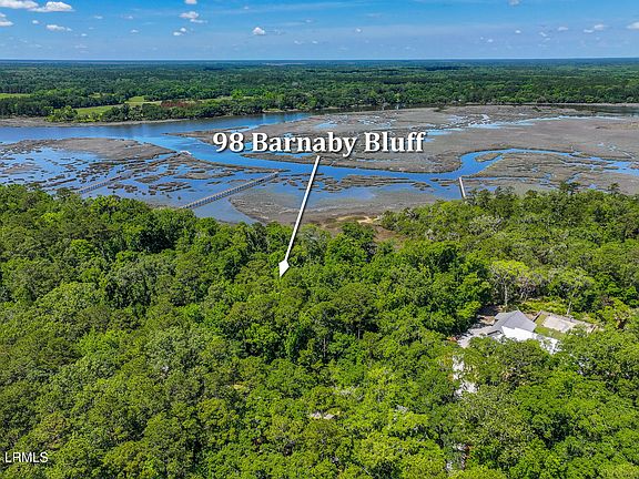 3rd image of 98 Barnaby Bluff