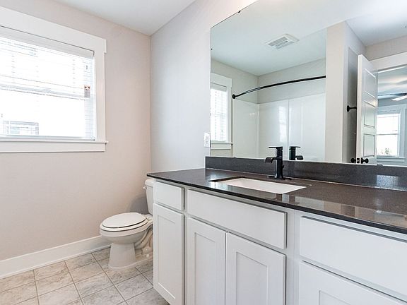 4th image of 705 N Oneil St #300