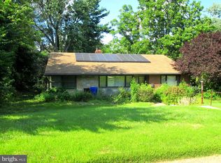 19 Edgemoor Rd, Cheltenham, PA 19012