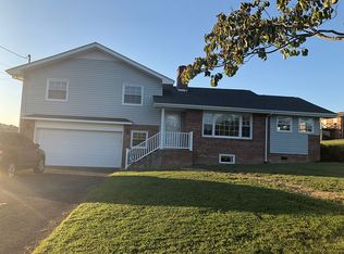 227 Midfield Dr, Bristol, TN 37620