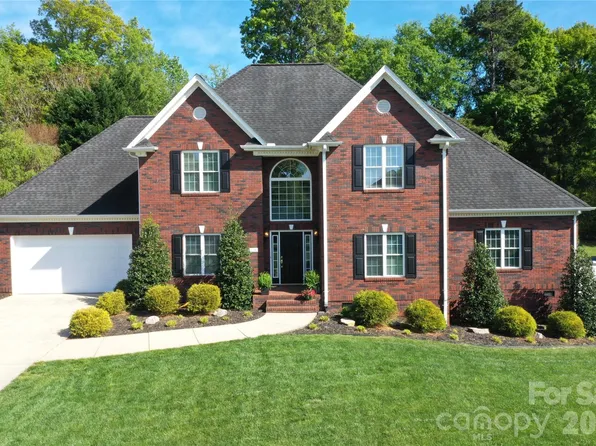 406 5th Ave NE, Conover, NC 28613