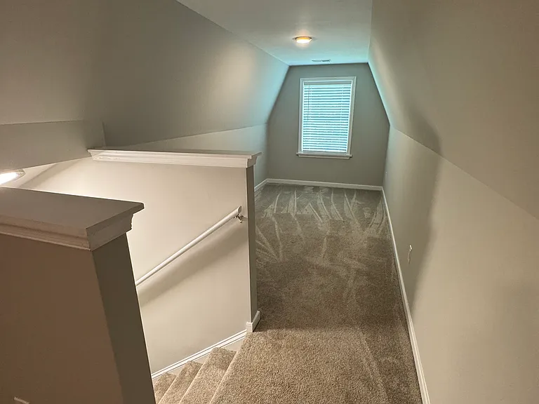 1902 Cornell Ave — Photo 24