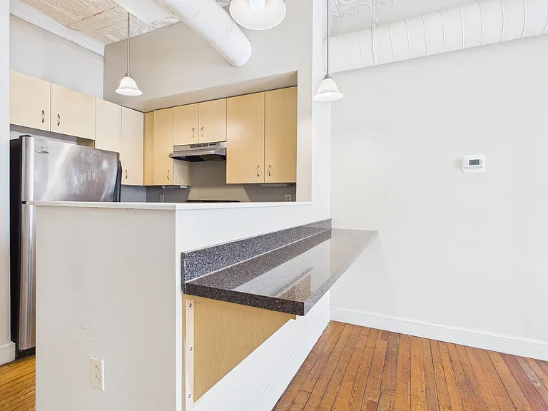 121 W Broad St #404 — Photo 9