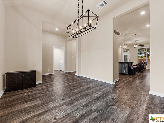 3rd image of 3985 Aransas Dr