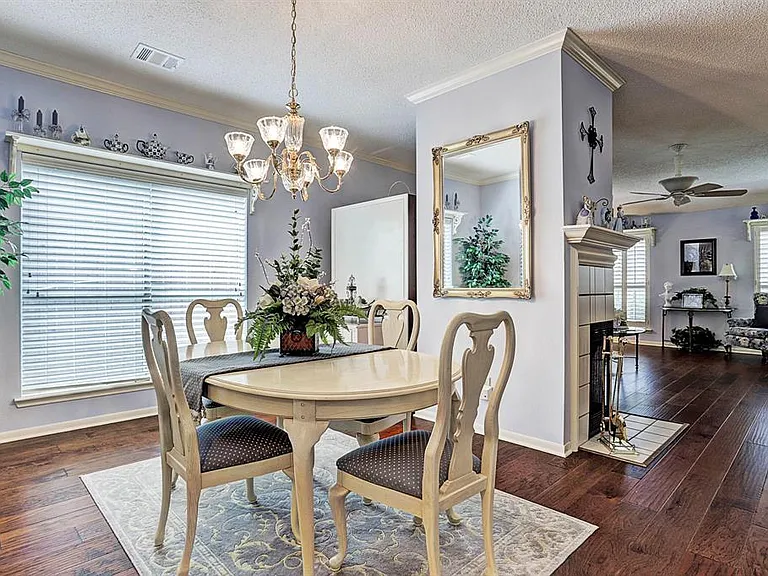 10022 Cabin Creek Dr — Photo 10