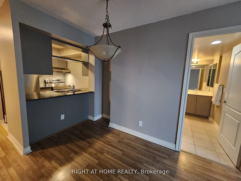 70 Town Centre Ct #407 — Photo 10