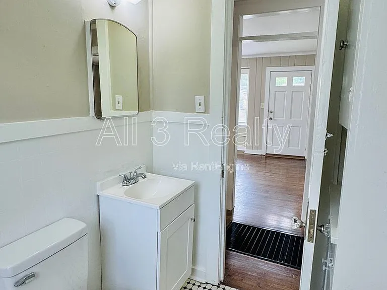 2023 Windsor Ave — Photo 18