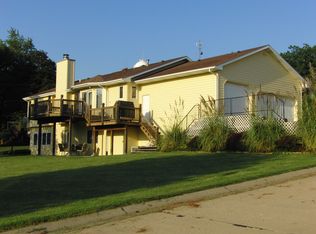 218 S Oak St, Carson, IA 51525