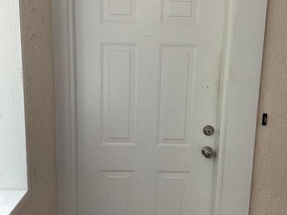 1st image of 13715 Richmond Park Dr N Unit 405