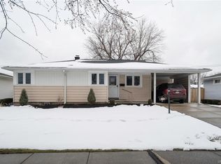 60 Evergreen Dr, Tonawanda, NY 14150