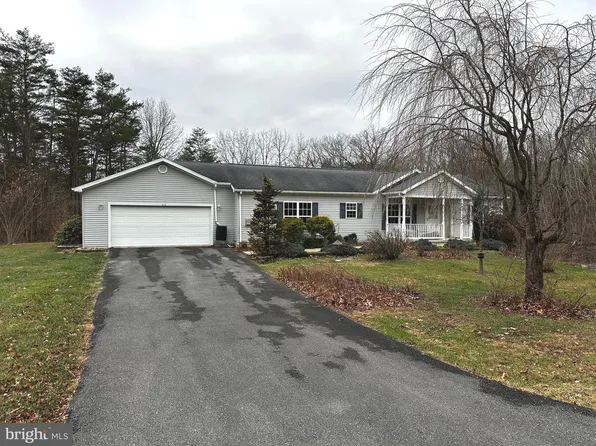 213 Odell Rd, Hedgesville, WV 25427