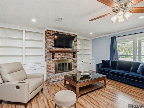 4th image of 14162 Forest Glen Ln
