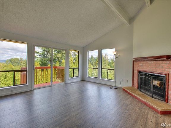 5th image of 1704 Bonnie Brae Ct