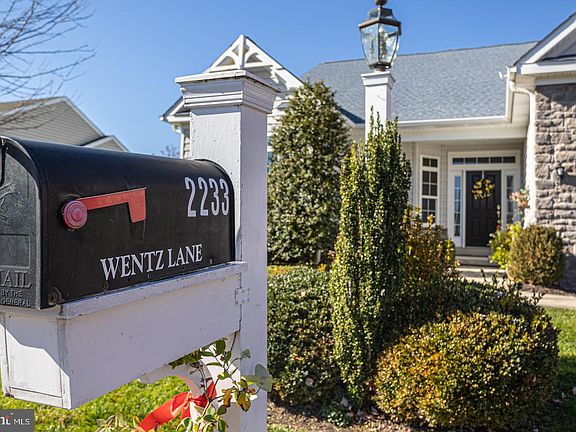 2nd image of 2233 Wentz Ln