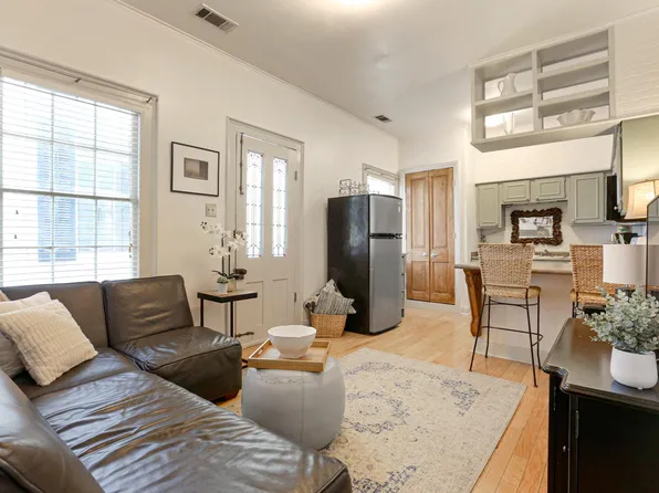 1210 Harmony St, New Orleans, LA 70115