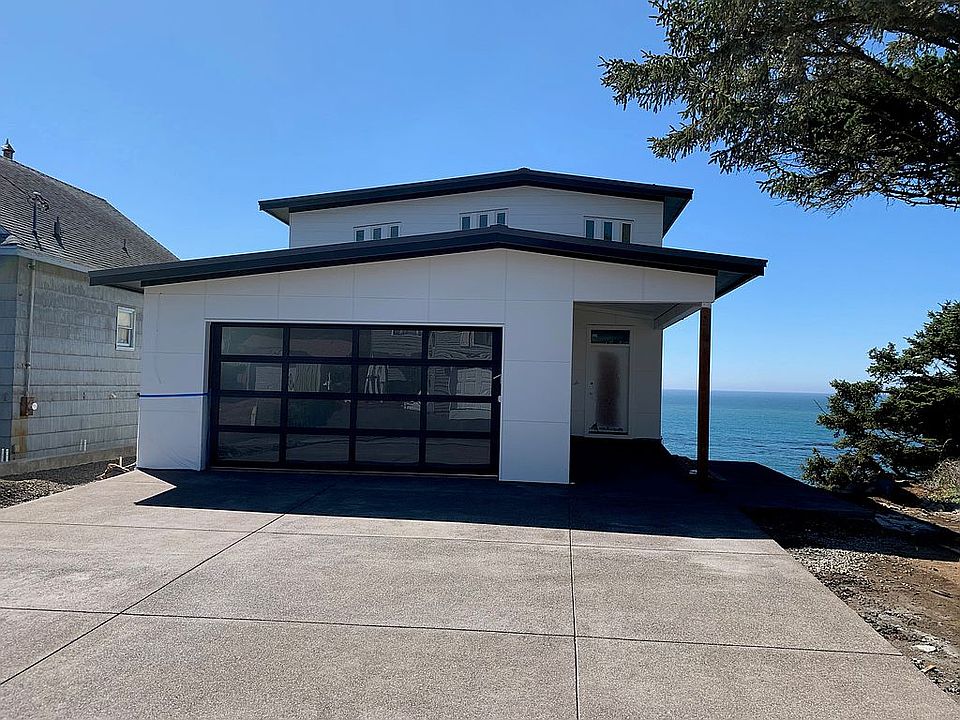 1st image of 483 NW Alsea Ave