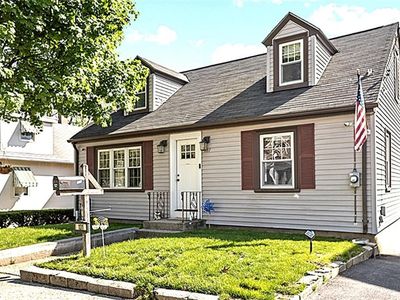 131 Andrews St, Woonsocket, RI, 02895
