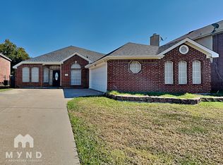 515 Bristlecone Dr, Arlington, TX 76018