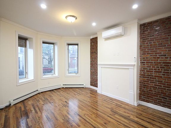 2nd image of 517 Throop Ave APT 1