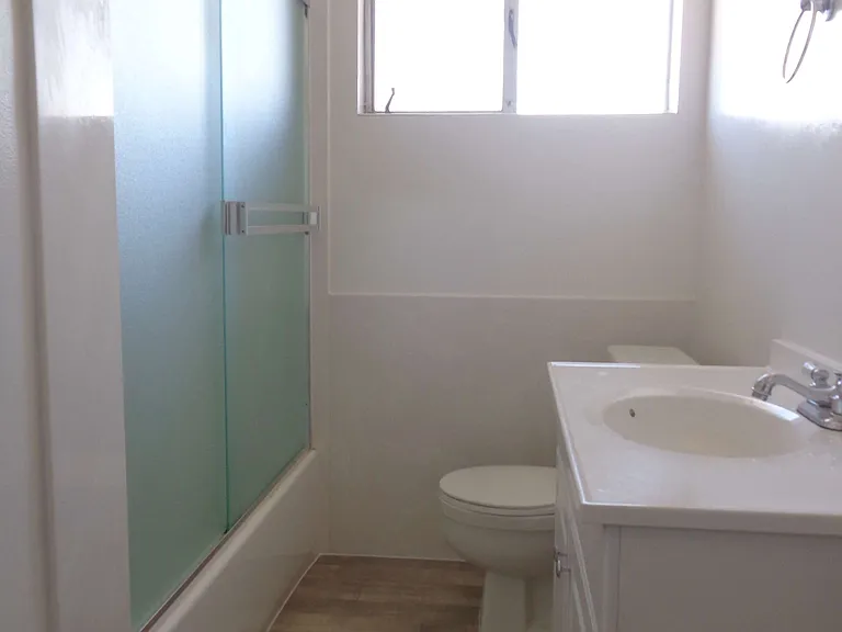 2x1 Bathroom 2x1 Bathroom