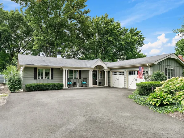 1202 Dunstan Rd, Geneva, IL 60134