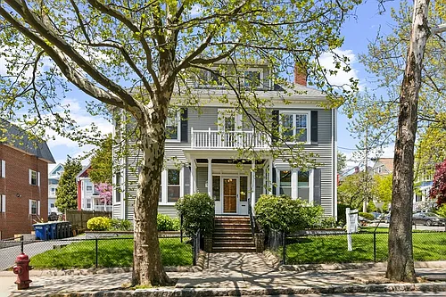 156 Sycamore St #2 Photo 1
