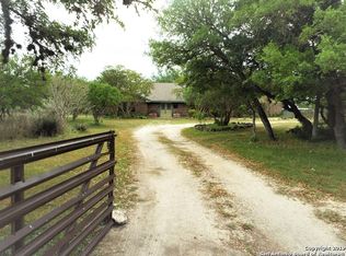 440 Oak Meadow Ln, San Antonio, TX 78253