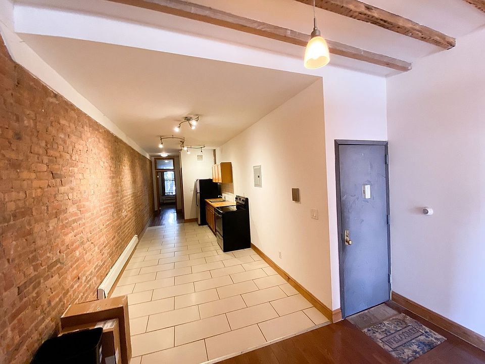 1st image of 2311 1st Ave #3F