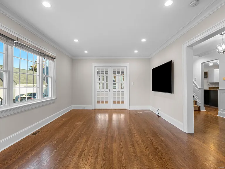 447 Reef Rd — Photo 5