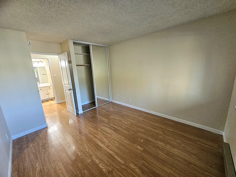 4217 McKellar Ln — Photo 13