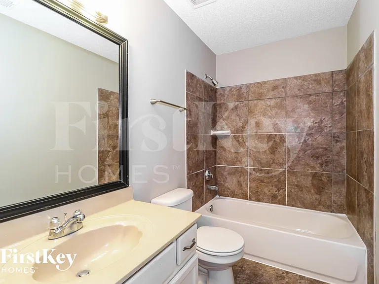 1088 Red Fern Cir W — Photo 14