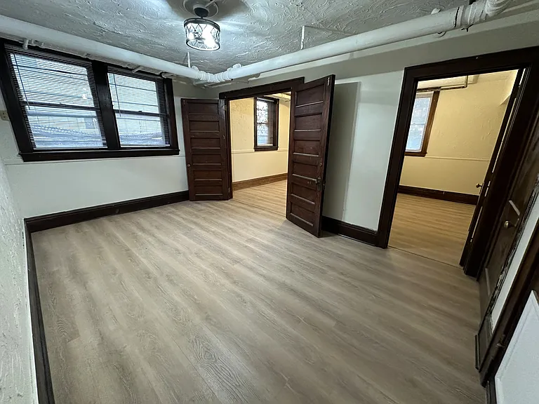 2429 Emerson Ave S #B2 — Photo 7