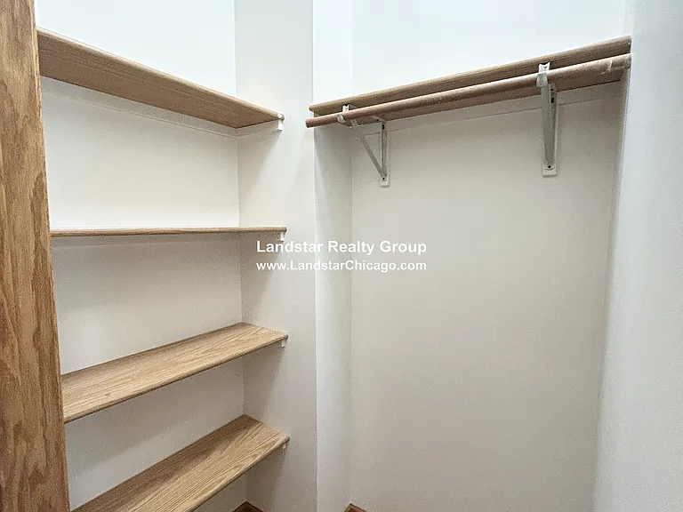 1427 N Wood St #1F — Photo 9