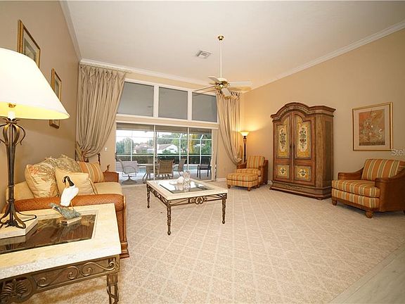 5th image of 4407 Oak View Dr